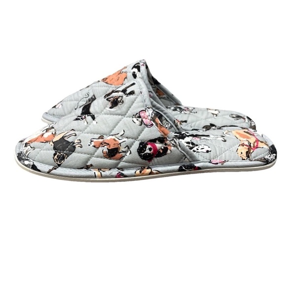 VERA BRADLEY DOG SHOW TRAVEL SLIPPERS: Size MEDIUM 7-8 Quilted Slip On NWOT - Picture 3 of 8